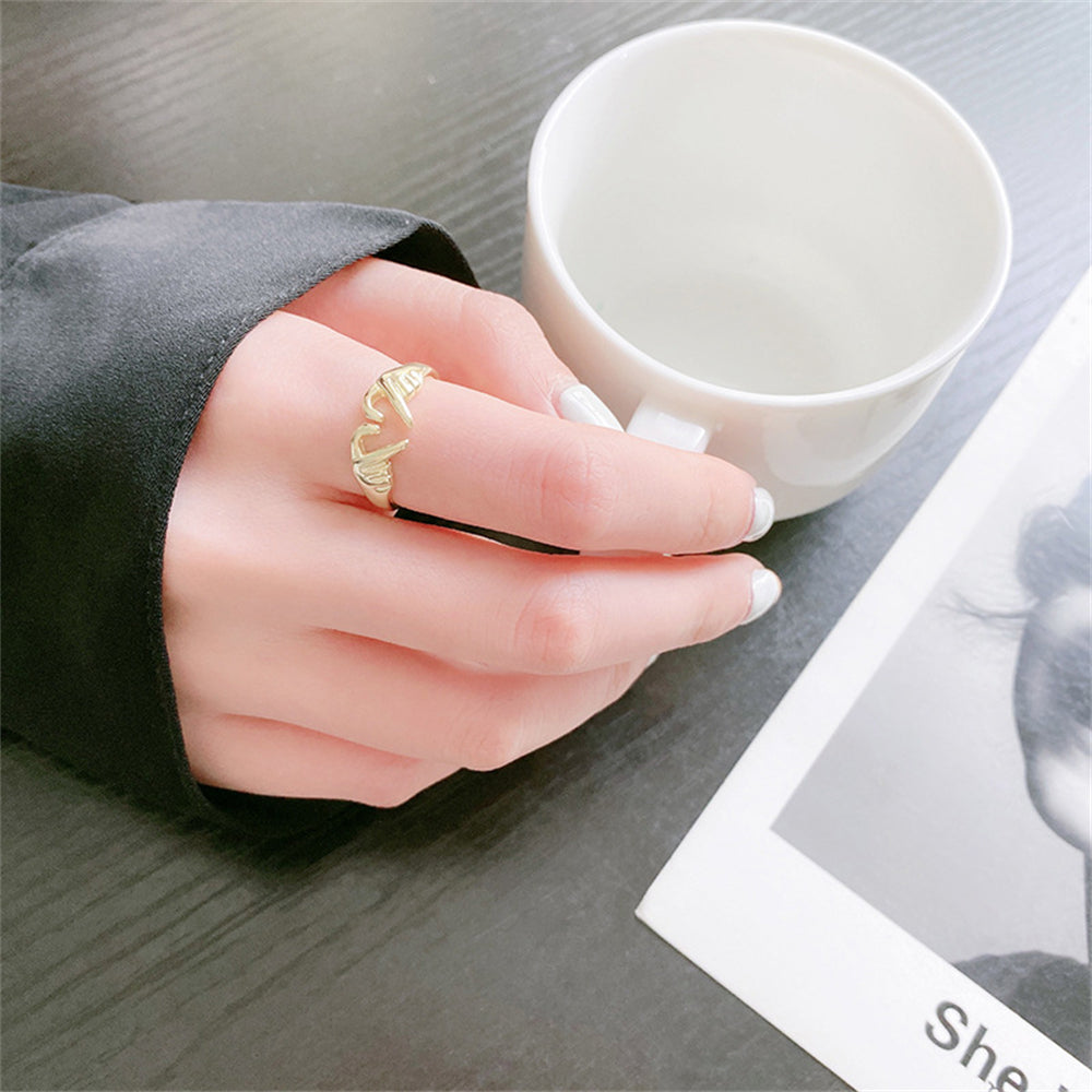 Romantic Heart Hand Hug Fashion Ring For Women